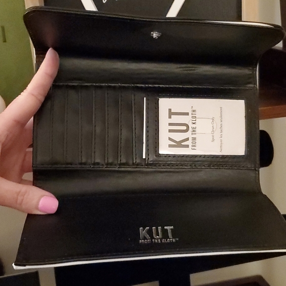 Wallet - Picture 3 of 5